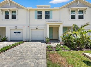 483 Salisbury Cir, Fort Pierce, FL 34982
