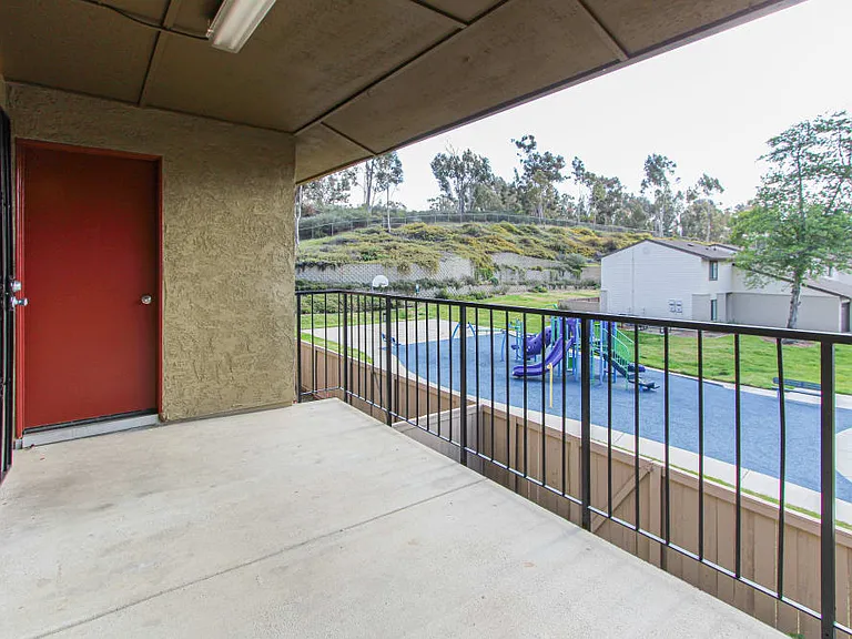 Pomerado Terrace - Military Housing — Photo 9