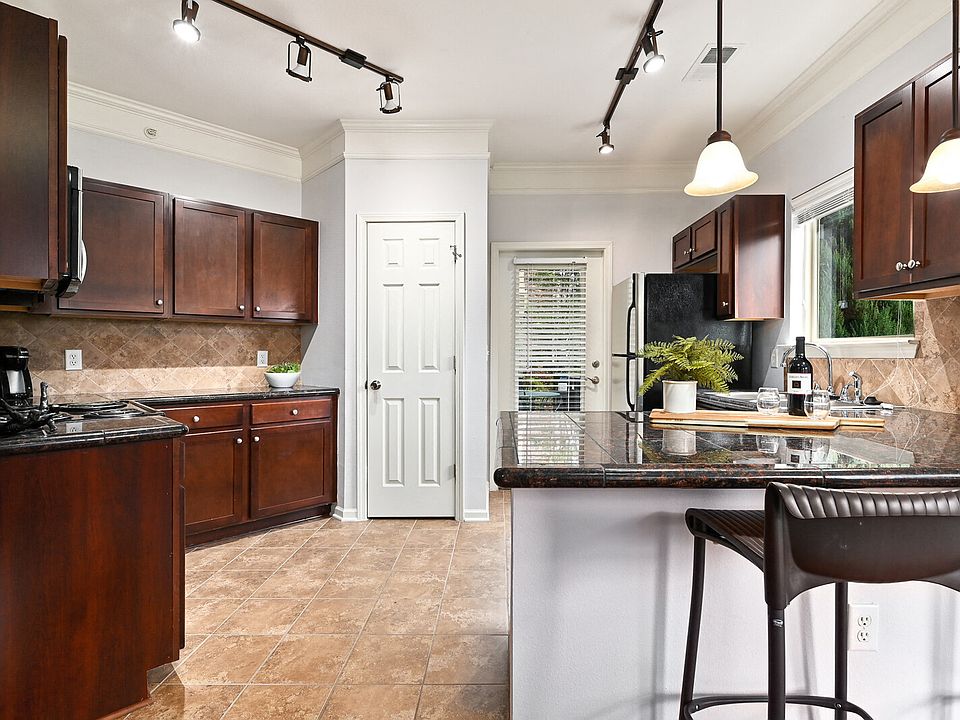 1st image of 13310 Melrose Ln #7-202