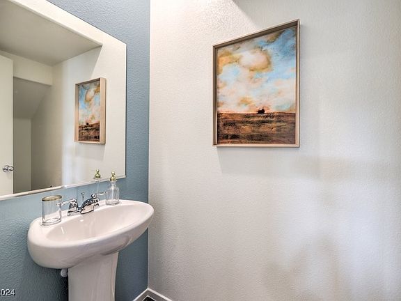 5th image of 7945 Aurora Sky St #642