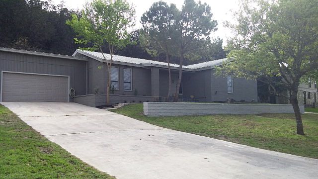 1st image of 1114 Monroe Dr S