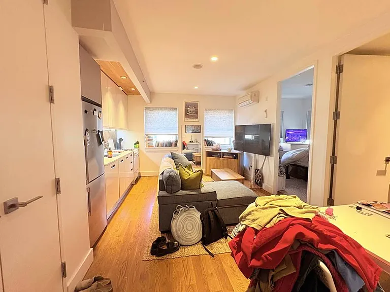 69 Ten Eyck St #2A — Photo 3