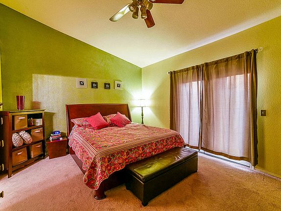 3rd image of 8263 N Pink Pearl Way