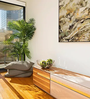 Rented by Stonehenge NYC LLC | media 10