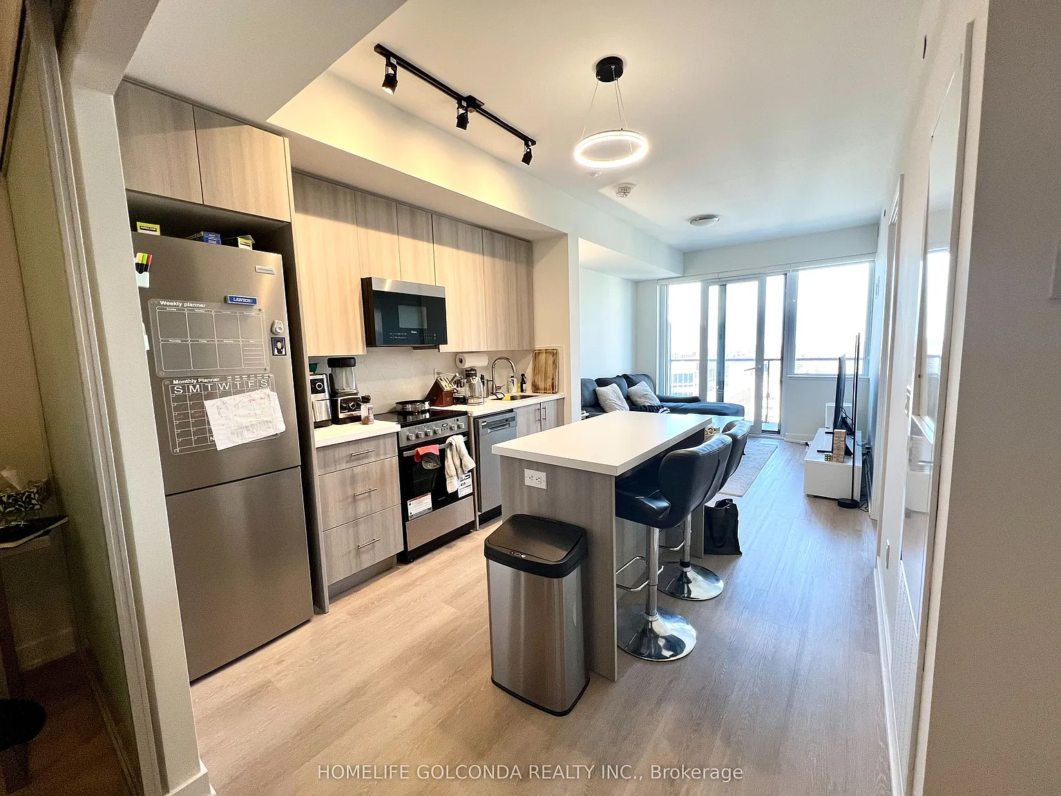 2 bed, $2,800 — Photo 1