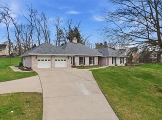 1401 Field Club Ct, Pittsburgh, PA 15237