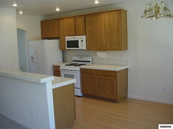 3rd image of 1320 Penn Ln