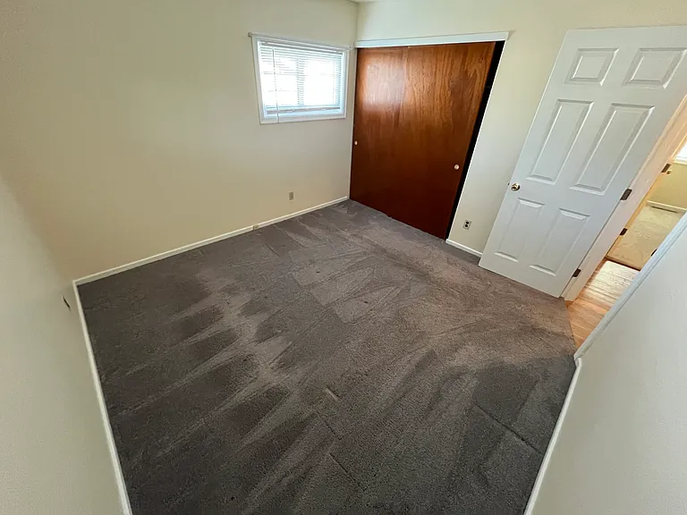 44 Lynch Farm Dr — Photo 8
