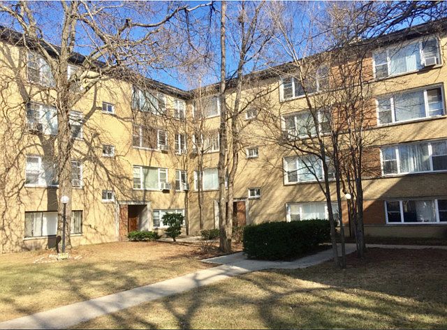 1st image of 6143 N Seeley Ave APT 2C