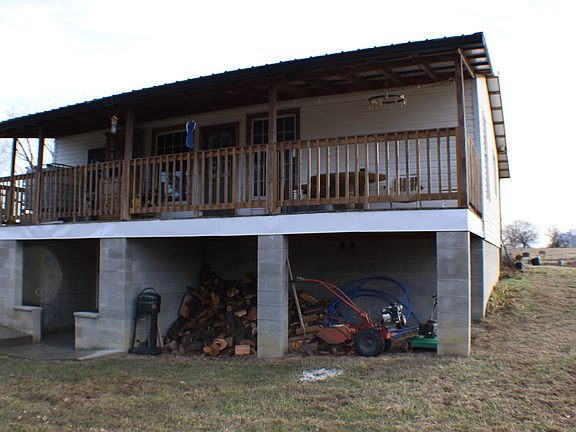 5th image of 1901 W North St