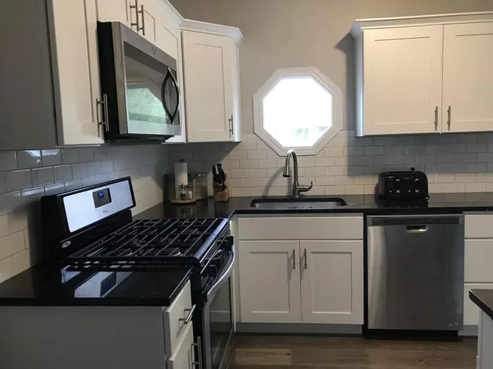 1st image of 306 E Redondo Ave