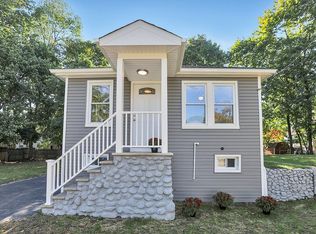 17 Mountain View Ave, Oakland, NJ 07436