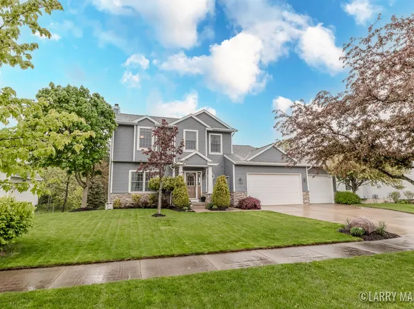 107 W Calgary Dr, Hastings, MI 49058