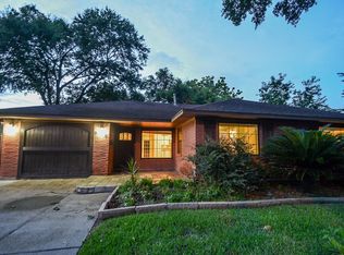 906 W 30th St, Houston, TX 77018