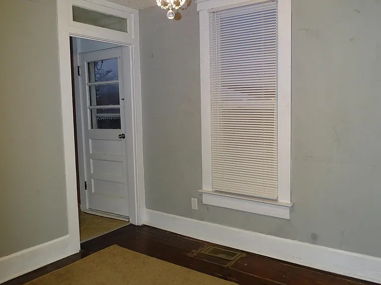 127 Burley St — Photo 9
