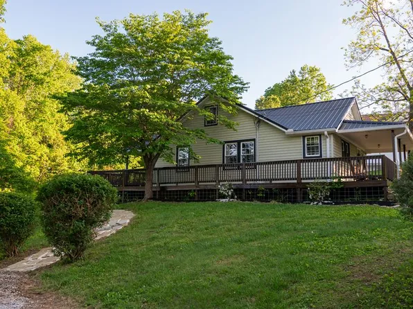 204 E Howard Rd, Livingston, TN 38570