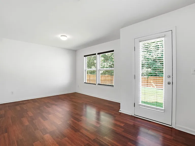 1906 Treefrog Ct — Photo 7