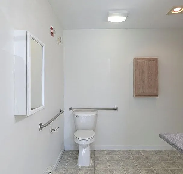 Howell House — Photo 28
