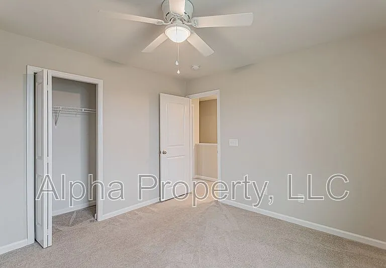 10 Torrington Dr — Photo 11