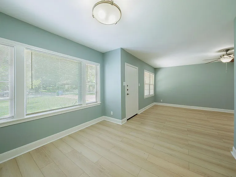 4505 Elwood Rd — Photo 13