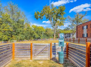 Crown Heights Apartments, Kansas City, MO 64118