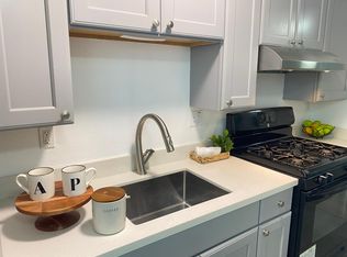 1409 Carleton St APT B, Berkeley, CA 94702