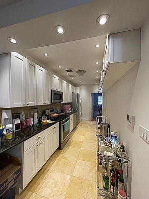 1st image of 458 W 57th St APT 2R