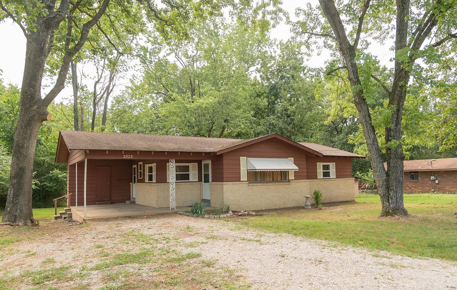 2828 Windwood Dr, Poplar Bluff, MO 63901 MLS 23044740 Zillow