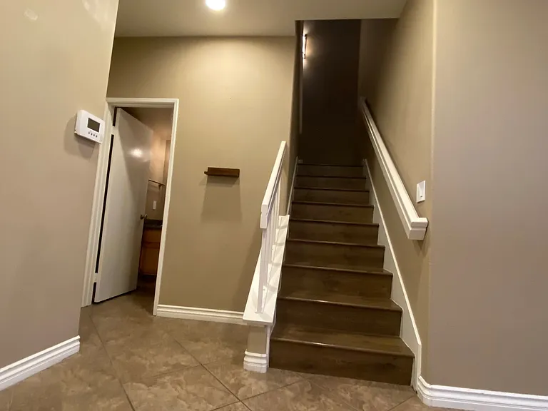 12488 Creekview Dr — Photo 6