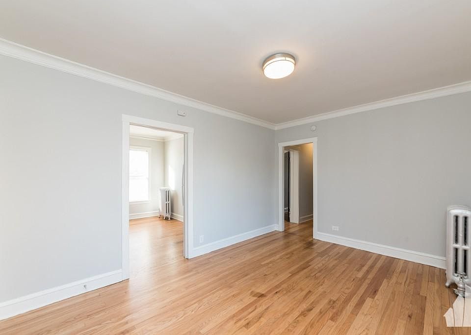 1st image of 3816 N Kedzie Ave APT 2S