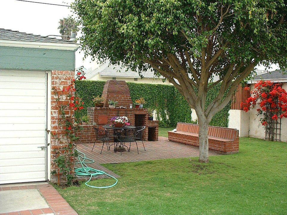2nd image of 1811 S Crescent Heights Blvd