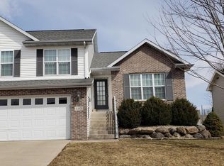 108 Maria Ln, Cottage Grove, WI 53527