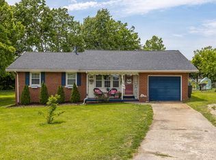 15 Chickadee Ln, Winchester, KY 40391
