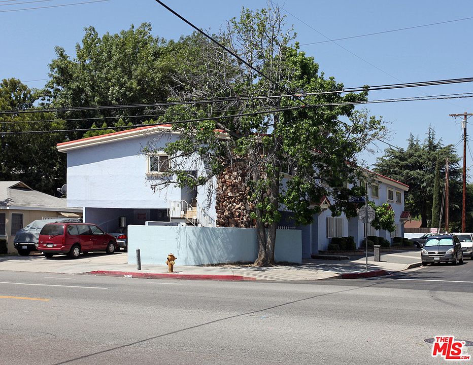 1st image of 6551 Woodley Ave