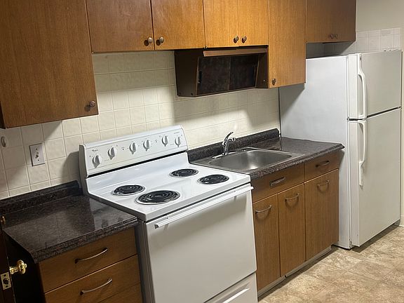 3rd image of 1685 Jane Dr #3