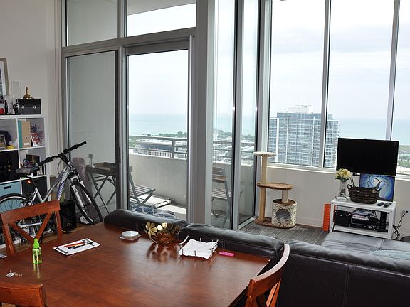 3rd image of 1720 S Michigan Ave APT 3204