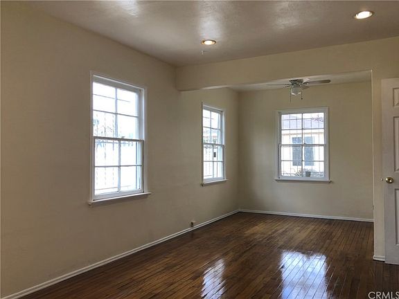 4th image of 625 E 122nd St
