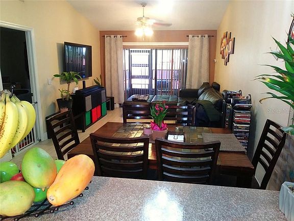 4th image of 26 Silver Swan Ct