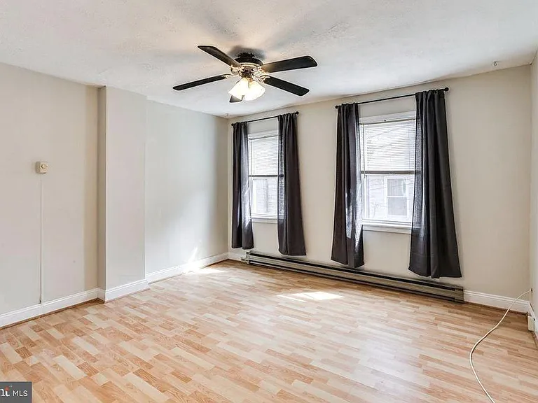 616 S Chapel St — Photo 10