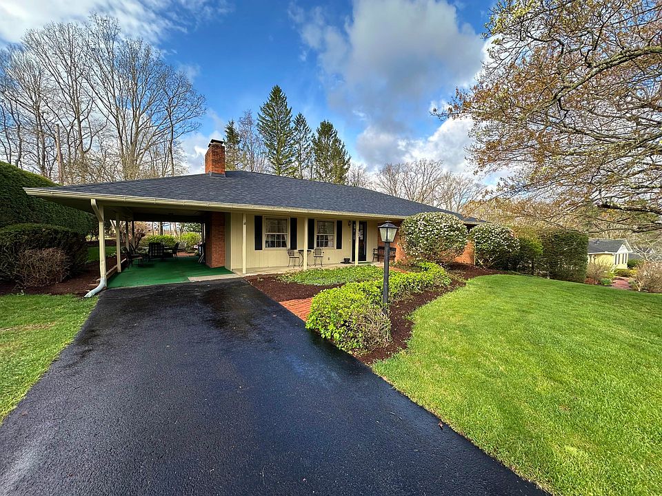 1st image of 317 Highland Cir