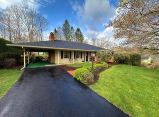 317 Highland Cir, Lewisburg, WV 24901