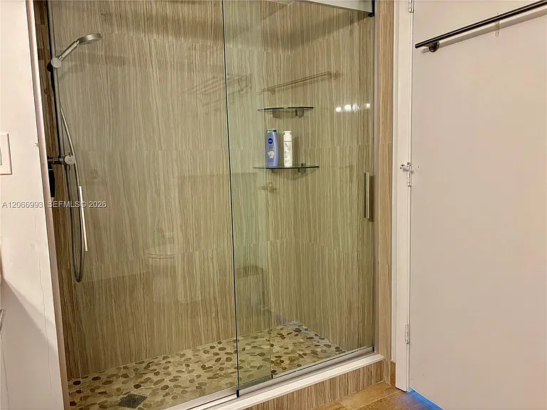 1800 N Bayshore Dr #4209 — Photo 34
