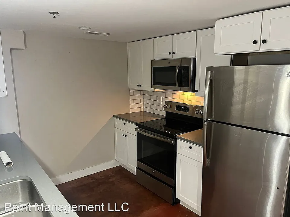 19 Franklin Rd SW #6