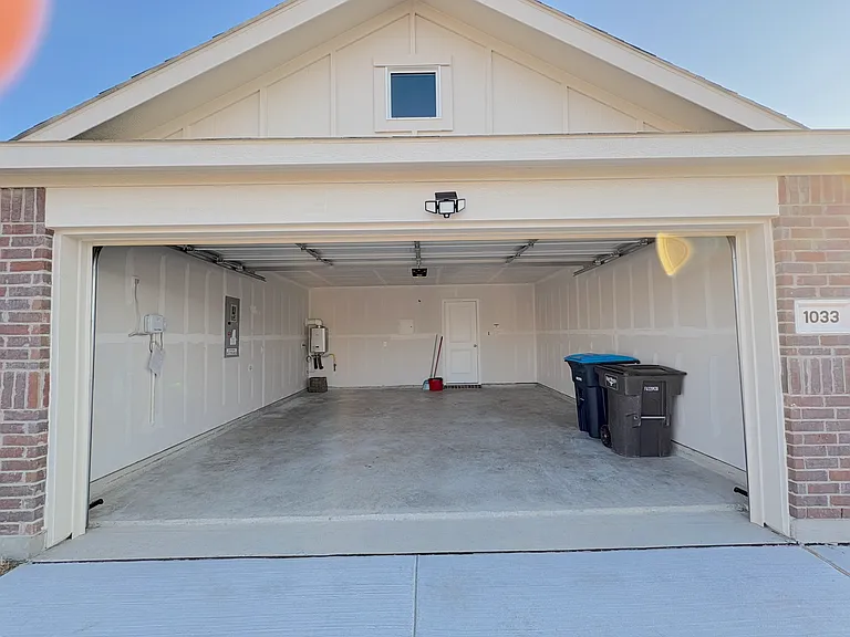 1033 Cortijo Way — Photo 4