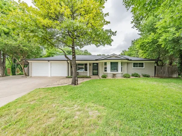 640 Circleview Dr N, Hurst, TX 76054