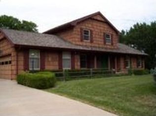 2009 Fanestil Dr, Emporia, KS 66801