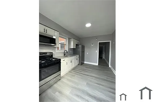 5600 Ready Ave Photo 1
