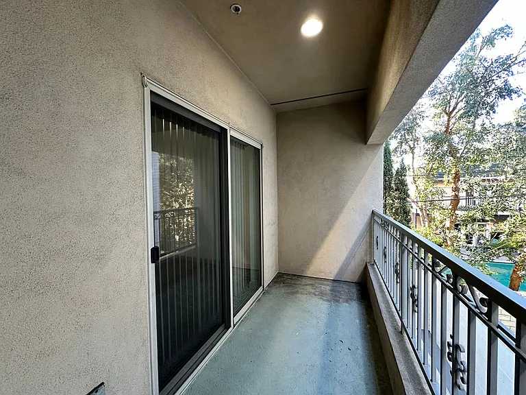 Vista Del Sol - Burbank — Photo 14
