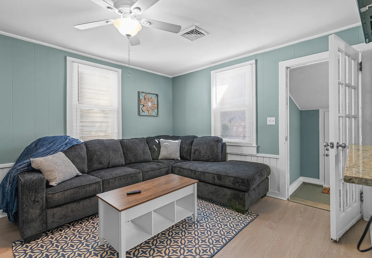 1 bed, 624 sqft, $1,950 — Photo 2