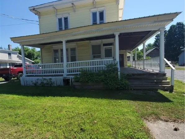218 N Main St, Canastota, NY 13032